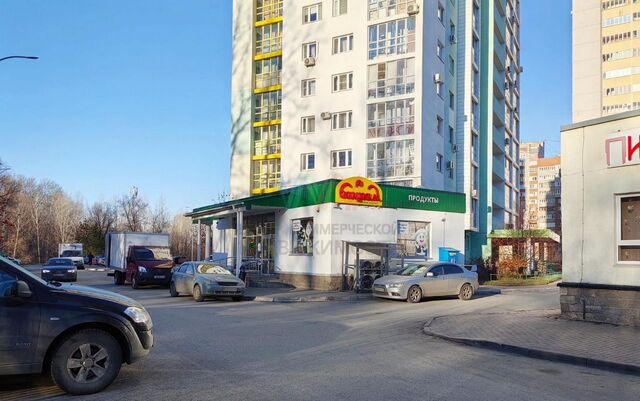 торговое помещение р-н Калининский ул. Набережная Моторостроителей, 15 фото