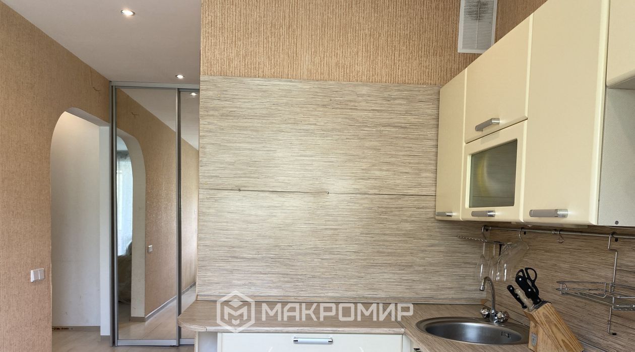 квартира г Челябинск р-н Калининский ул 40-летия Победы 39 фото 3