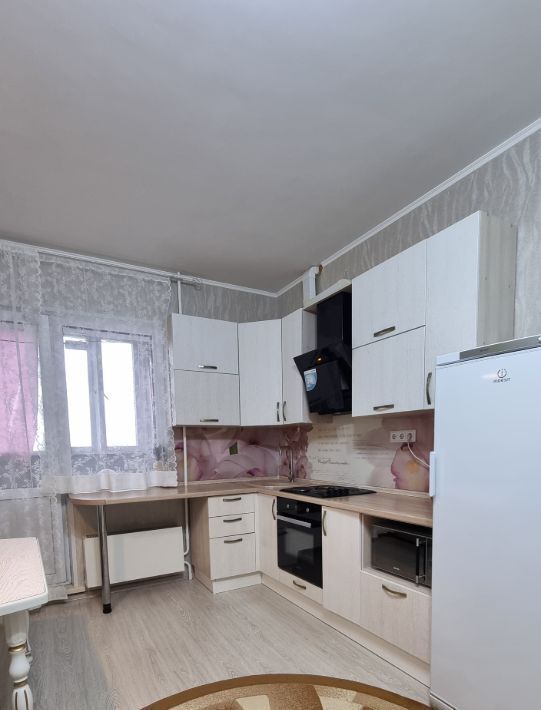 квартира г Сургут ул Крылова 30 40-й фото 2