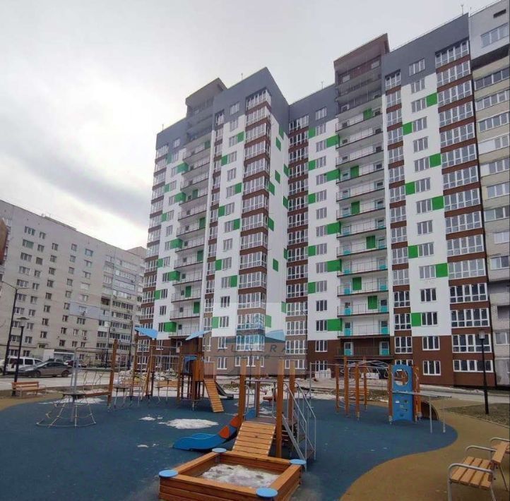 квартира г Саратов р-н Ленинский ул Лунная 25б фото 2