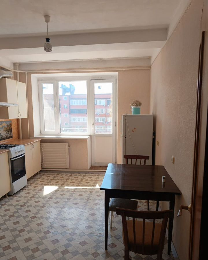 квартира р-н Ейский г Ейск ул Красная 59/2 фото 2