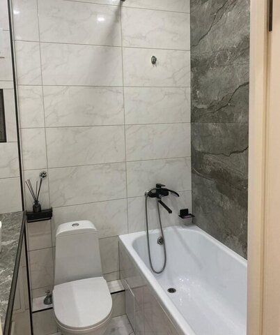 р-н Прикубанский мкр им Петра Метальникова ул им. Цезаря Куникова 18/4 фото