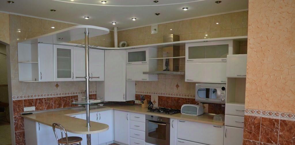 квартира г Астрахань р-н Кировский пр-кт Губернатора Анатолия Гужвина 6 фото 1