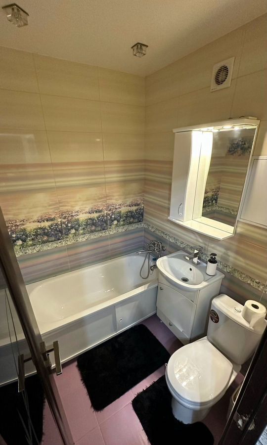 квартира г Каменск-Шахтинский пер Астаховский 95а фото 6