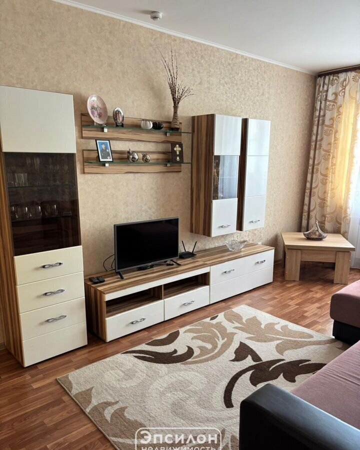 квартира г Курск р-н Центральный пр-кт Вячеслава Клыкова 75 фото 1