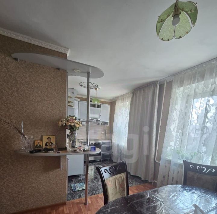 квартира г Белогорск ул Серышева 8 фото 4