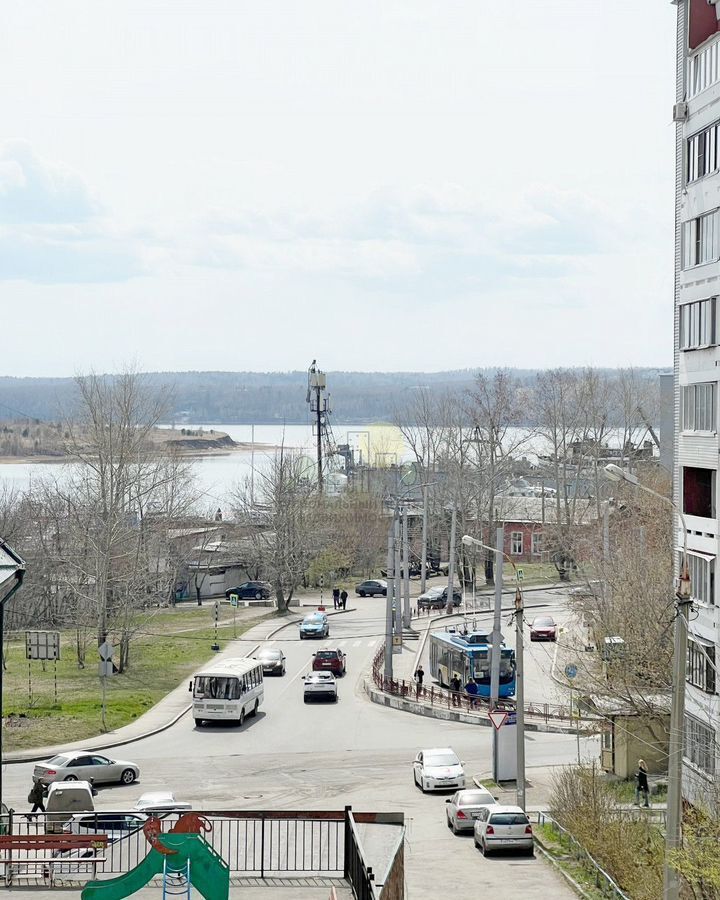 квартира г Иркутск р-н Октябрьский пр-кт Маршала Жукова 13б фото 2