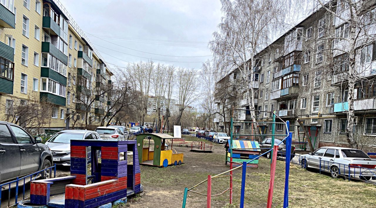 квартира г Омск р-н Ленинский ул Труда 9 фото 9