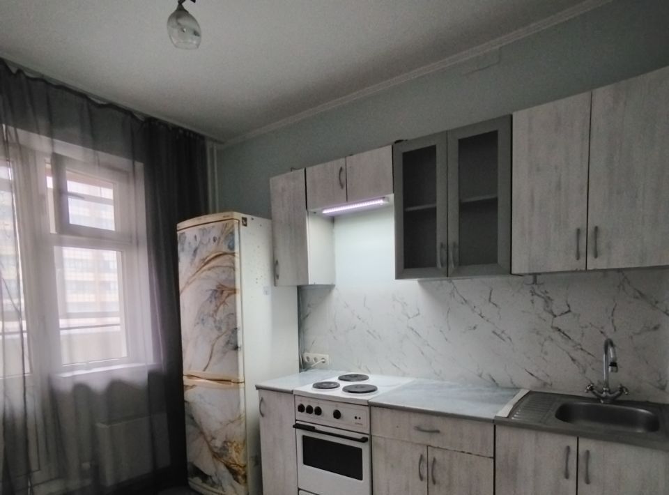 квартира г Красноярск р-н Свердловский ул Карамзина 24 фото 3