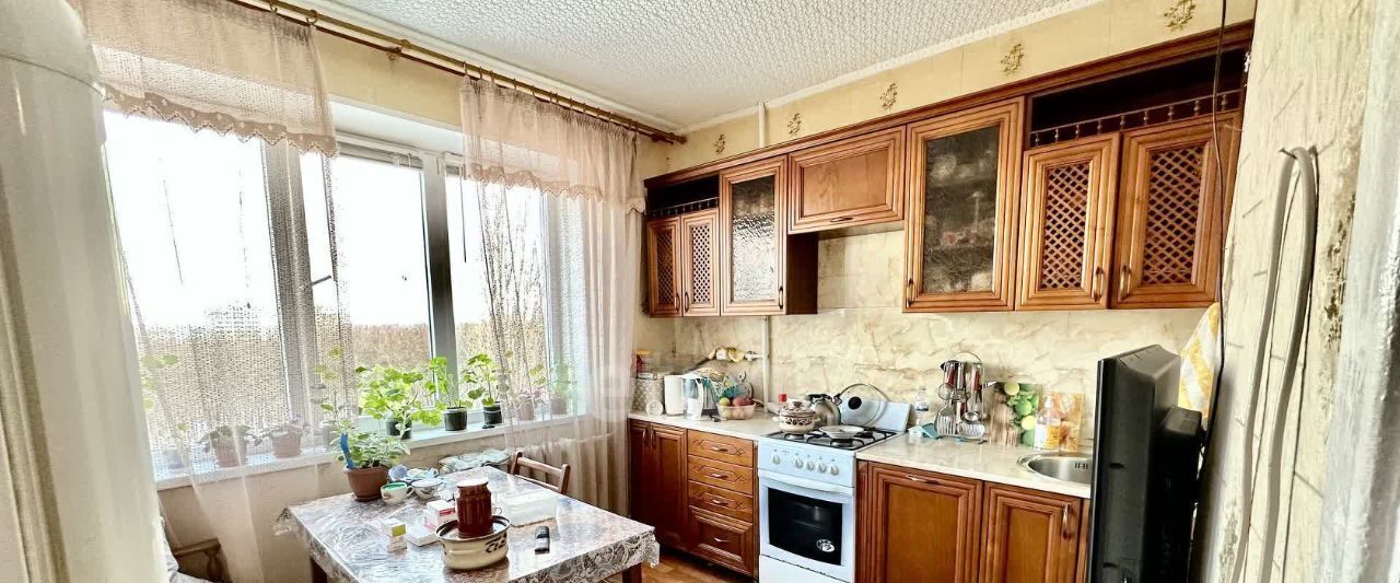квартира г Старый Оскол ул Крутикова 17 фото 14