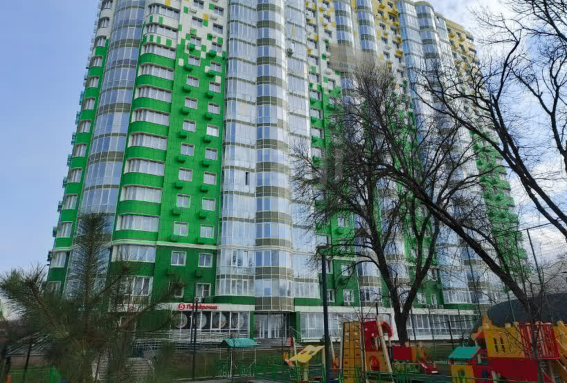 квартира г Ростов-на-Дону р-н Ворошиловский пр-кт Михаила Нагибина 38 фото 1