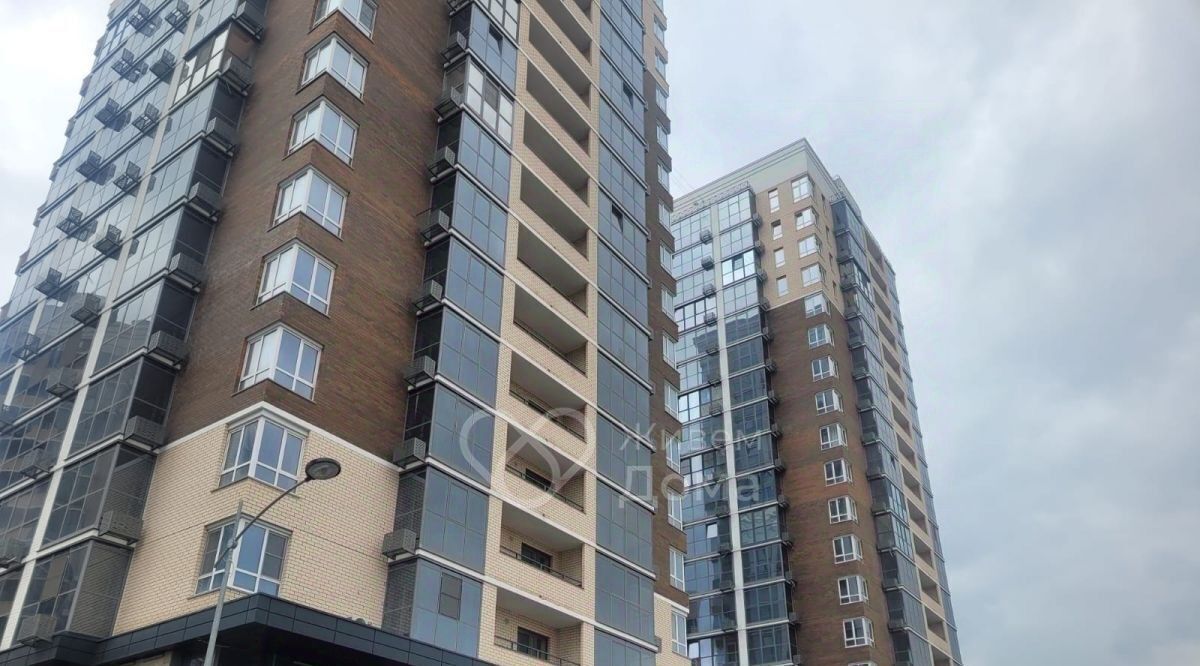 квартира г Волгоград р-н Дзержинский ул Ангарская 7 фото 1