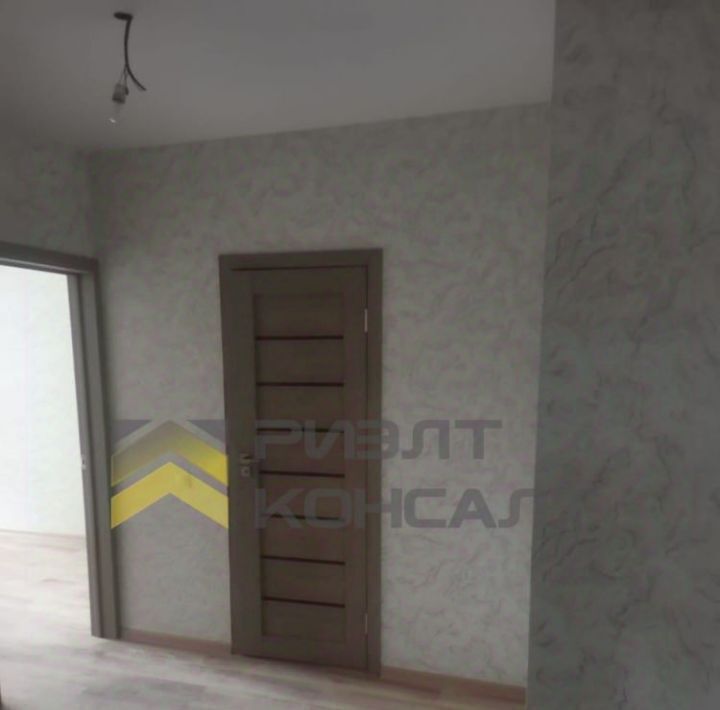 квартира г Омск р-н Кировский ул Дианова 34 фото 5