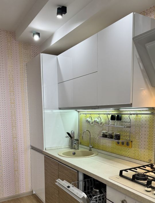 квартира г Курск р-н Центральный ул Марата 21 фото 10