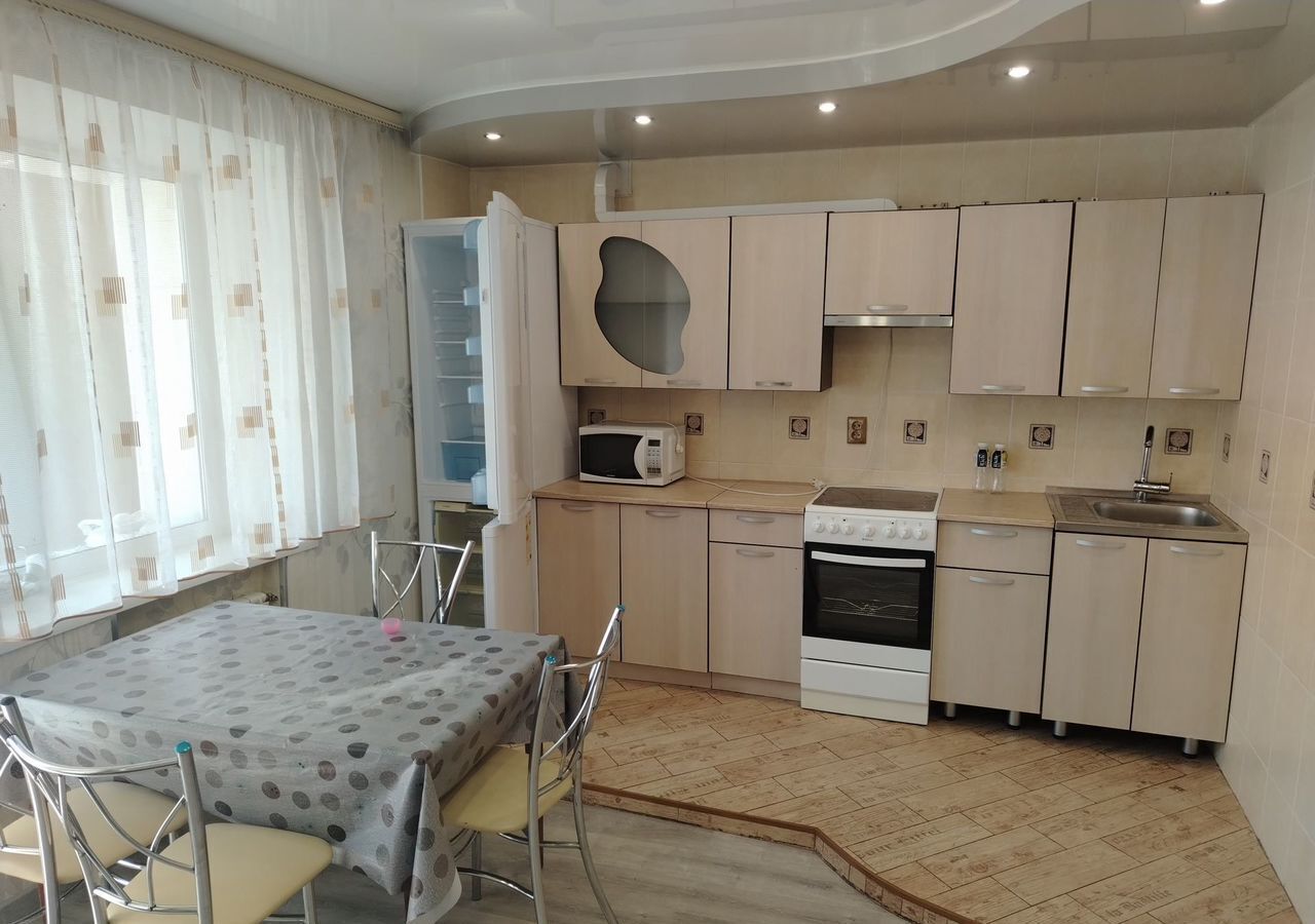 квартира г Волгоград р-н Центральный ул Бакинская 13 фото 2