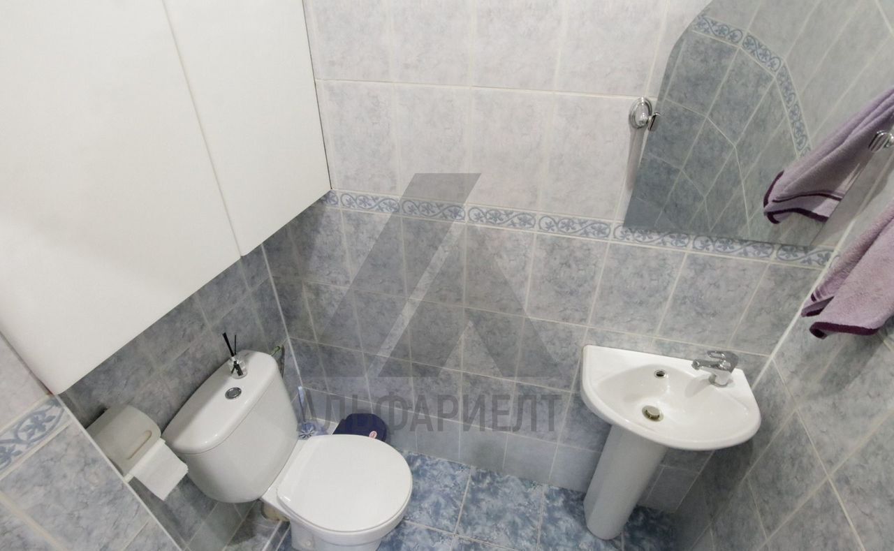 квартира г Омск р-н Центральный ул 10 лет Октября 115 фото 22