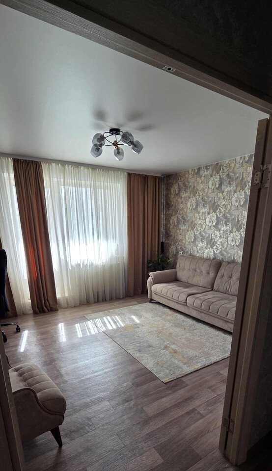 квартира г Красноярск Взлётка ул Батурина 20 м-н фото 2