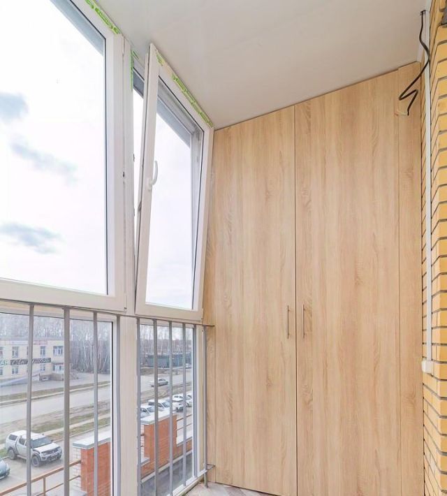 квартира г Омск р-н Кировский ул Ватутина 12 фото 15