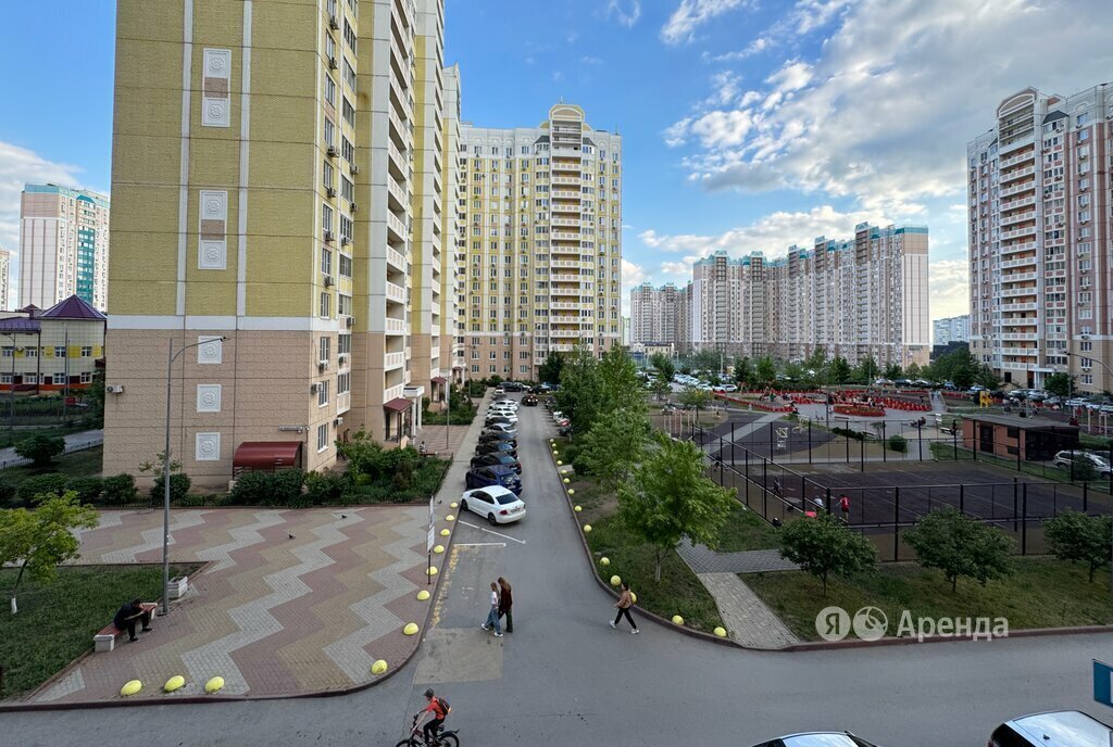 квартира г Ростов-на-Дону р-н Советский ул Еременко 96 ЖК «Английский квартал» Левенцовский жилой район; Левенцовский жилой массив фото 13