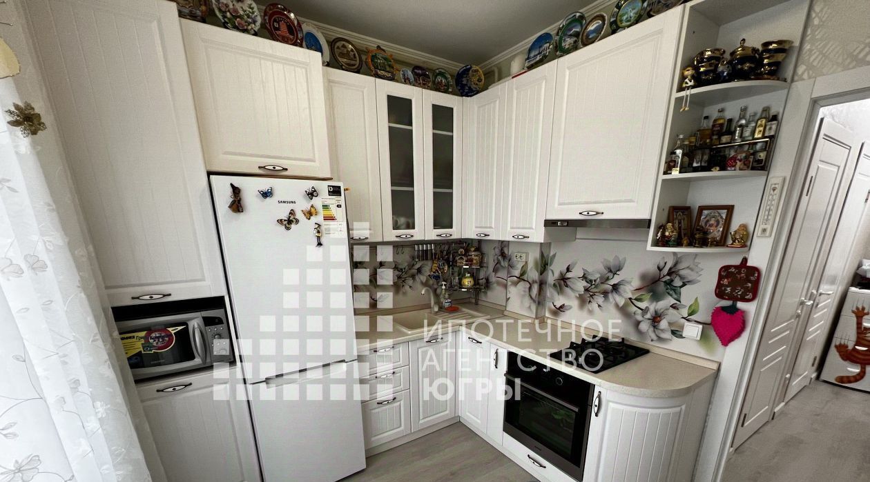 квартира г Ханты-Мансийск ул Югорская 14к/3 фото 1