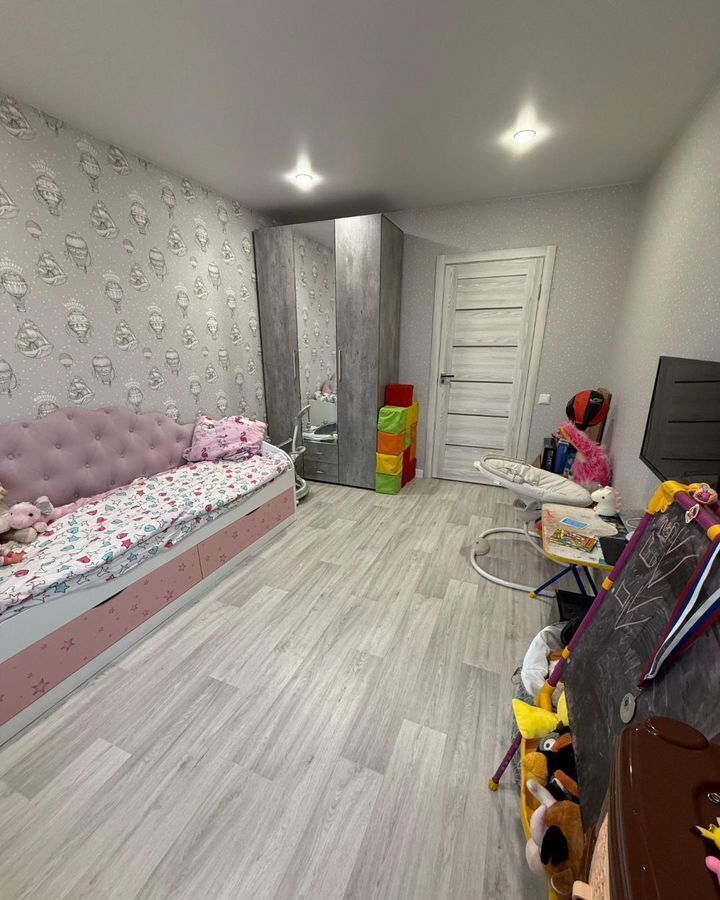квартира г Тольятти р-н Автозаводский ул 70 лет Октября 42 фото 24