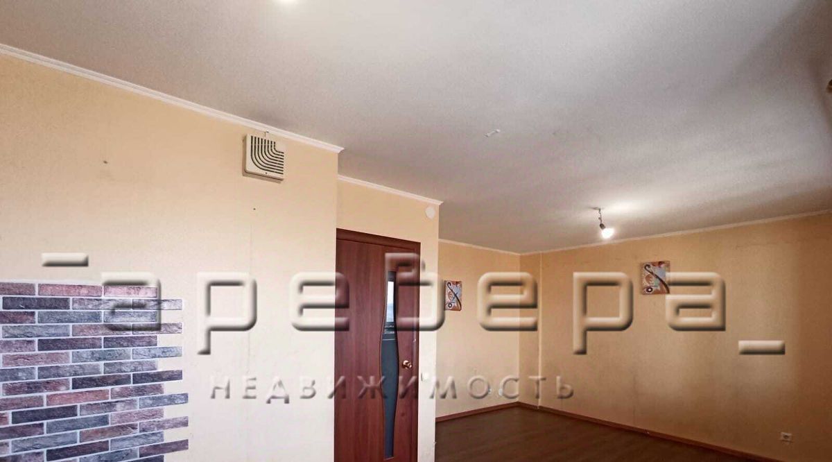 квартира г Красноярск р-н Центральный ул Любы Шевцовой 88 фото 2