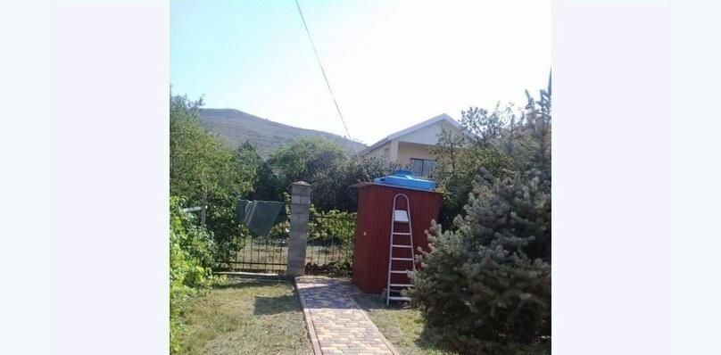 дом г Феодосия пгт Орджоникидзе снт Волна ул. 3-я Линия Правая Сторона, 16 фото 10