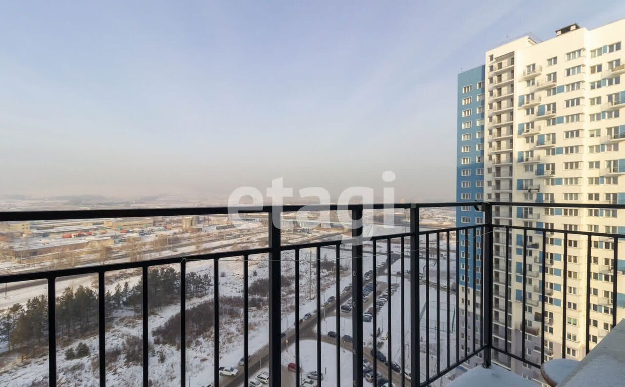 квартира г Красноярск р-н Советский ул Петра Подзолкова 24 фото 17