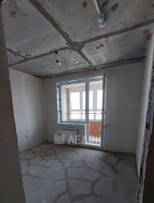квартира г Омск р-н Кировский ул 70 лет Октября 3/6 фото 1