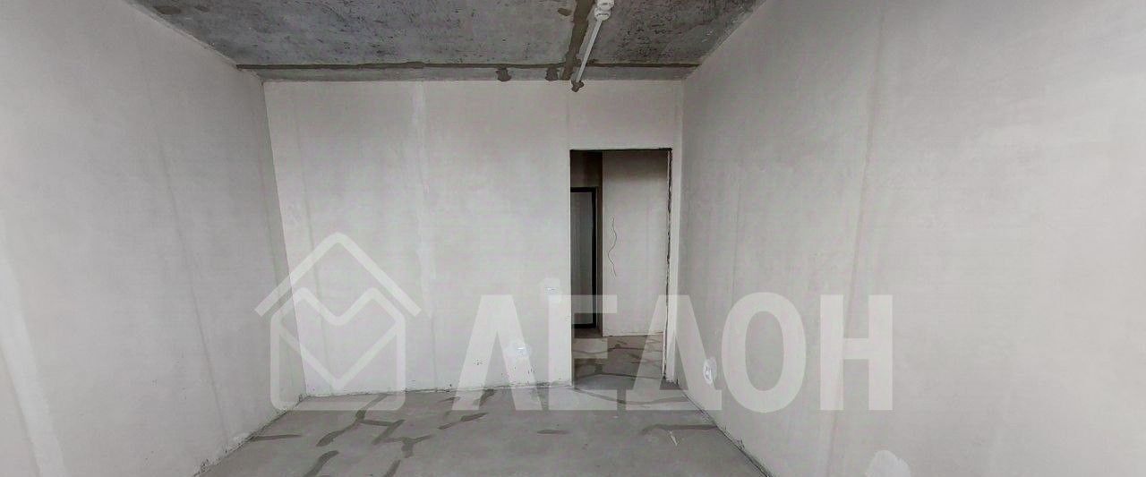 квартира г Омск р-н Кировский ул 70 лет Октября 3/6 фото 8