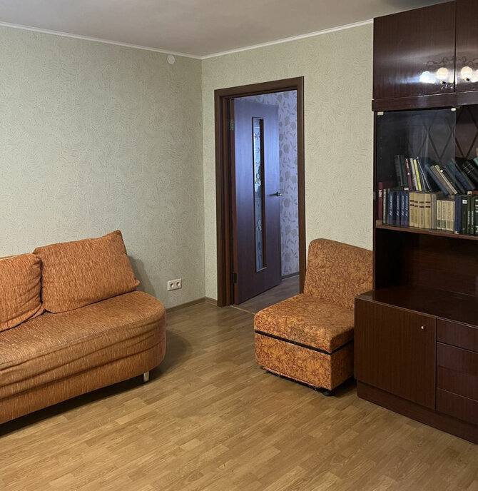 квартира г Екатеринбург Проспект Космонавтов, улица 40-летия Октября, 30 фото 2