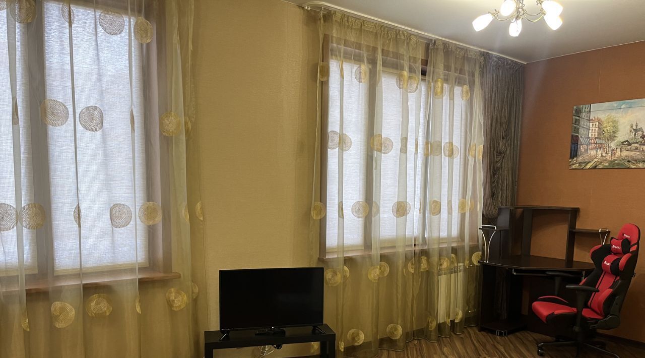 квартира г Кемерово р-н Центральный наб Притомская 21 фото 1