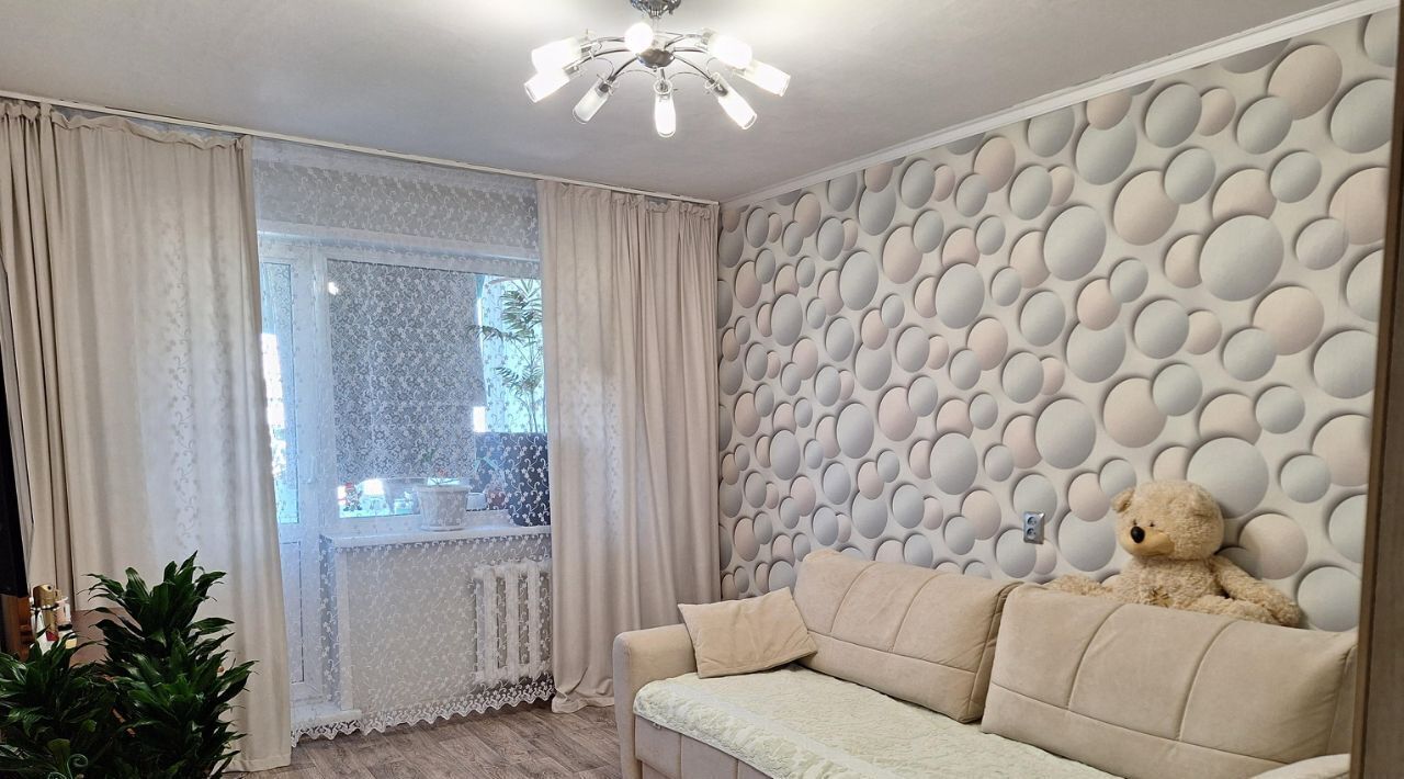 квартира г Красноярск р-н Октябрьский ул Карбышева 32 фото 1