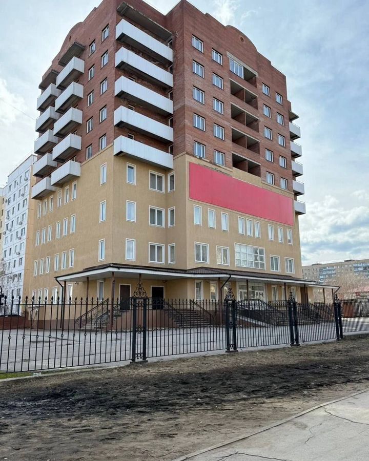 квартира г Тольятти р-н Комсомольский ул Лизы Чайкиной 66а фото 2