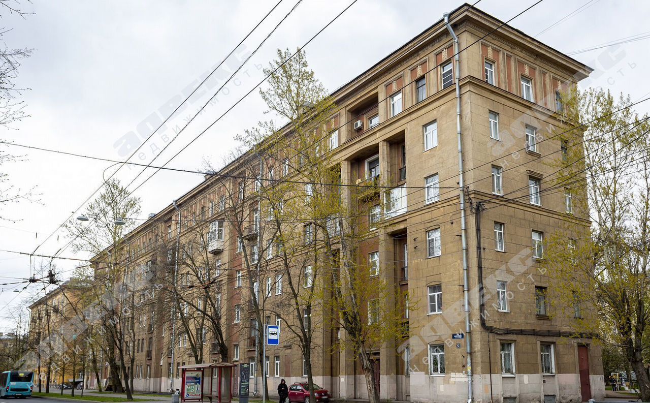 квартира г Санкт-Петербург метро Ломоносовская ул Полярников 12 фото 1