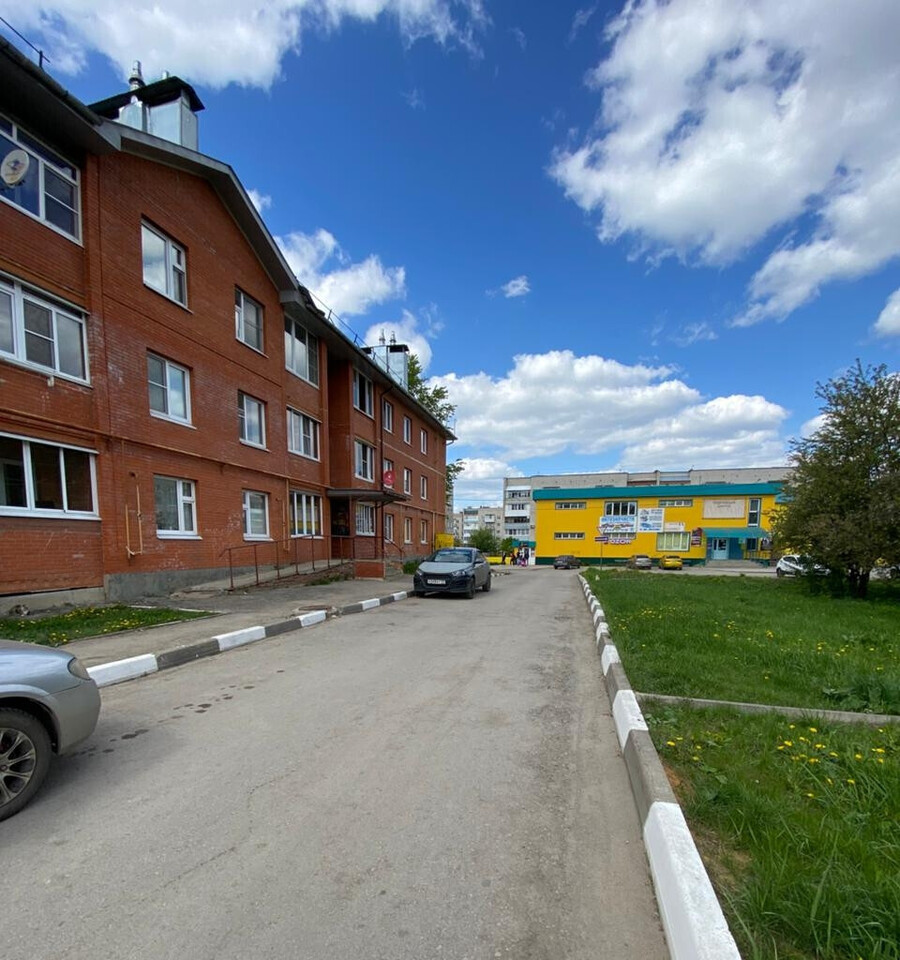 квартира р-н Узловский г Узловая 7 съезд Советов, 11 фото 1