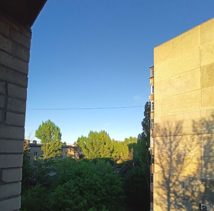 комната г Саратов р-н Ленинский ул им Тулайкова Н.М. 2б фото 1