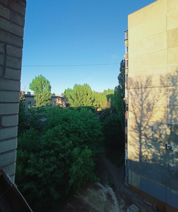 комната г Саратов ул им Тулайкова Н.М. 2б фото 1