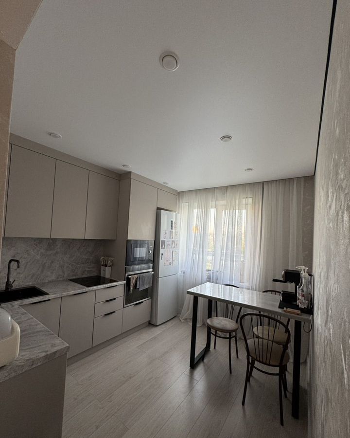 квартира г Тольятти р-н Автозаводский 16-й квартал б-р Цветной 11 фото 9