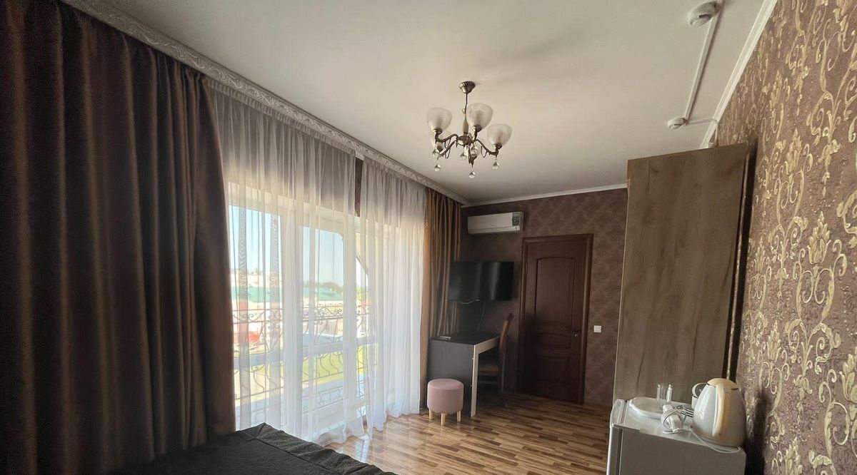 комната р-н Ейский г Ейск ул Кропоткина 159 фото 2