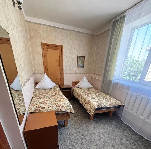 комната р-н Ейский г Ейск ул Нижнесадовая 112 фото 4
