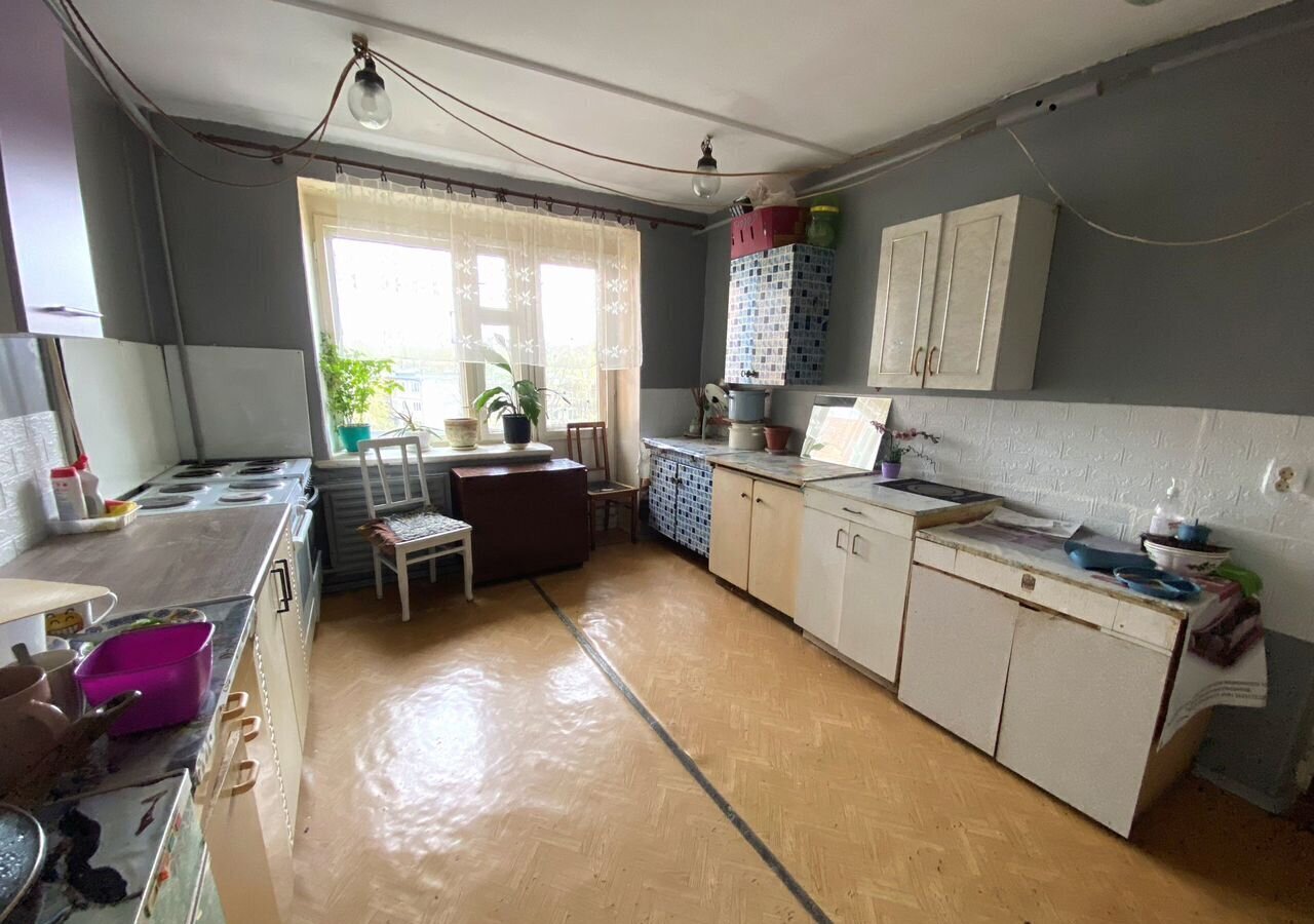 комната г Ярославль р-н Дзержинский ул Труфанова 30к/2 фото 4