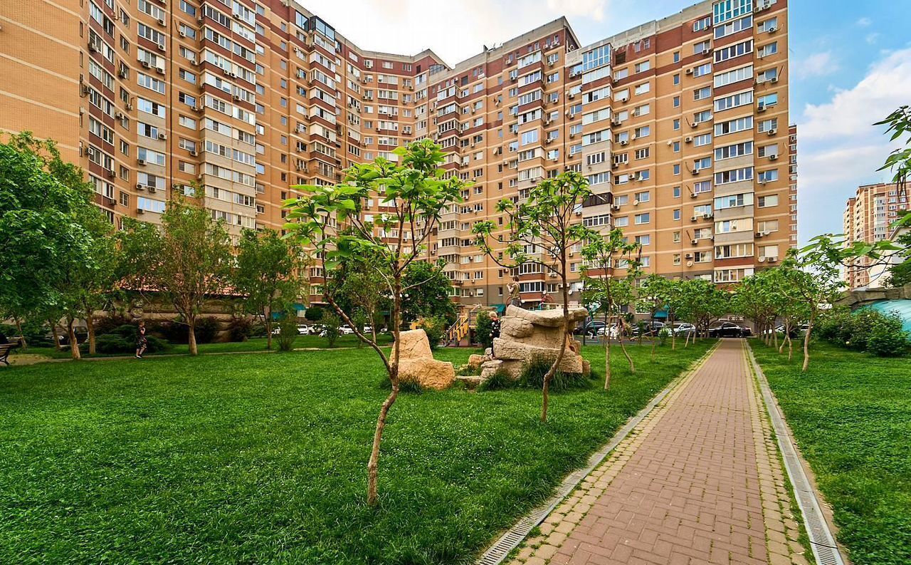квартира г Краснодар р-н Западный Фестивальный ул Монтажников 5 мкр-н фото 1