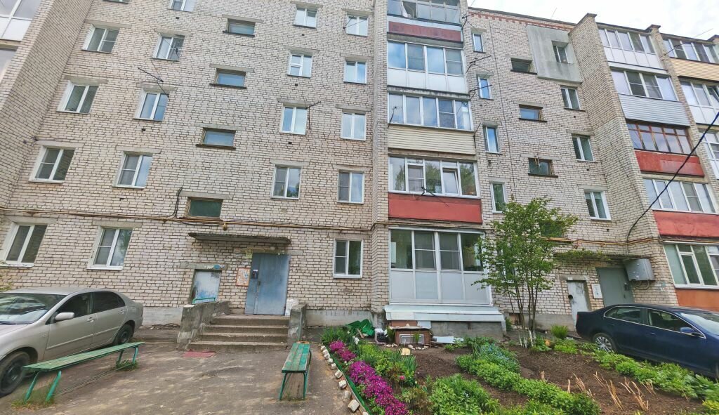 квартира г Бор п Октябрьский ул Победы 15 Канавинская фото 1