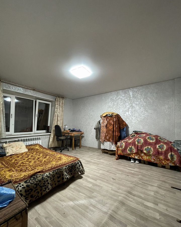 комната г Саратов р-н Волжский ул. имени Н. Г. Чернышевского, 180 фото 6