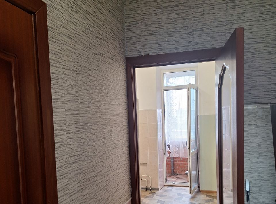 квартира г Омск р-н Кировский ул Дианова 16 фото 15