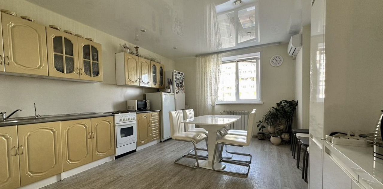 квартира г Тольятти р-н Автозаводский ш Южное 23 фото 1