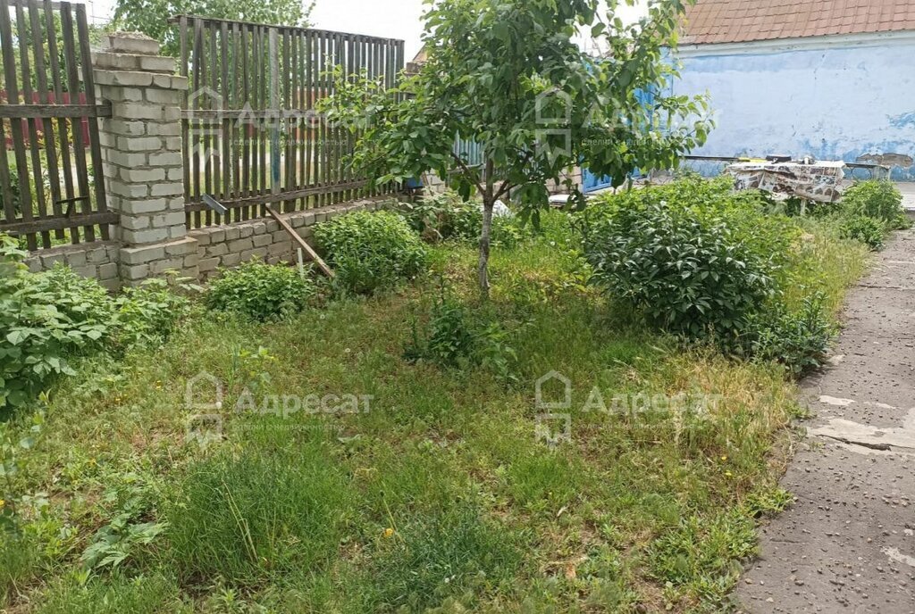 дом г Волжский поселок Рабочий улица имени И. П. Казначеева фото 19