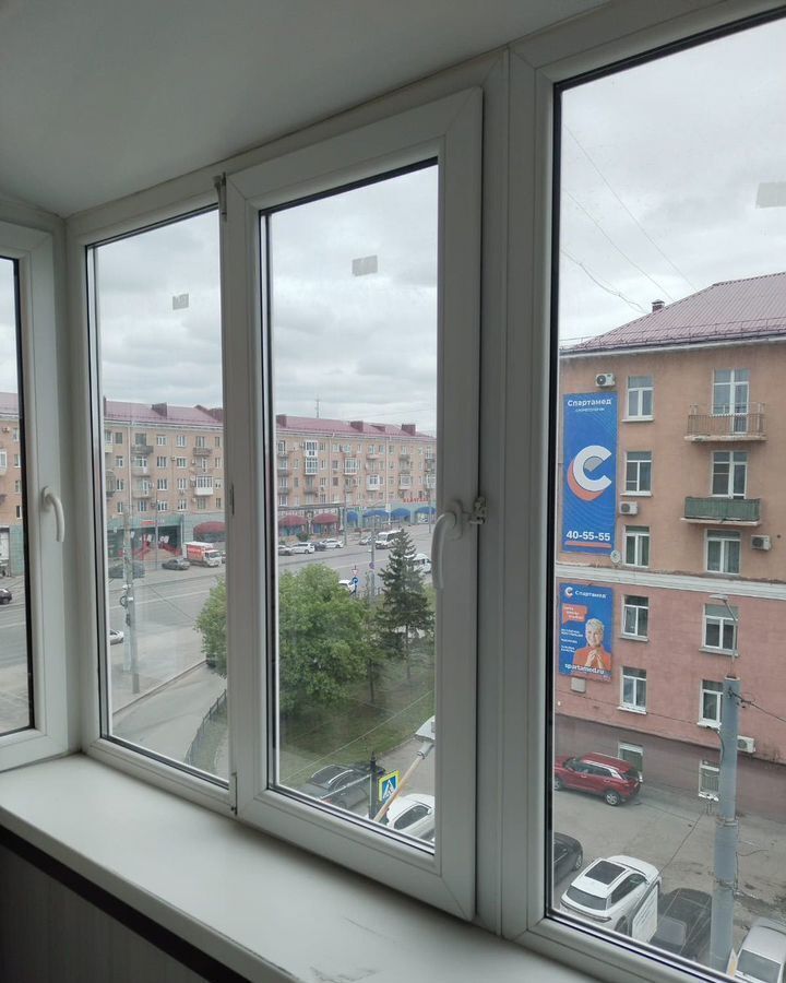 квартира г Омск р-н Центральный пл Ленинградская 2 фото 10
