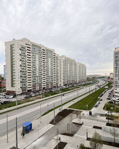 квартира р-н Кировский ул. Б. Г. Шаронова, 9 фото
